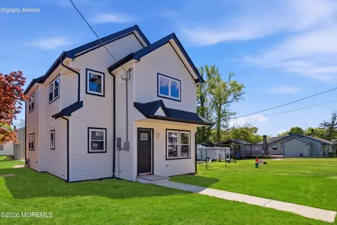 270 Alpine Way, Laurence Harbor, NJ 08879