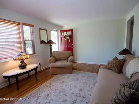 917 Mountain Ave, Middlesex, NJ 08846 photo 4