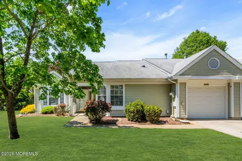 1082 Buckingham Dr # A, Manchester, NJ 08759