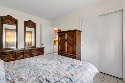 Bedroom - 165 Old Post Rd, Edison, NJ 08817 photo 6 of 6