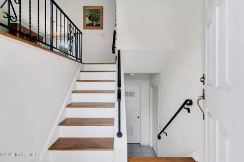 Entry Way - 165 Old Post Rd, Edison, NJ 08817 photo 1 of 4