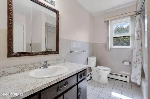 Bath - 165 Old Post Rd, Edison, NJ 08817 photo 1 of 2