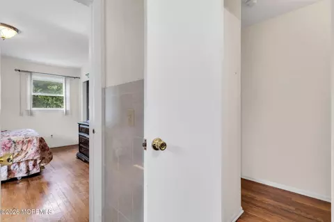 Entry Way - 165 Old Post Rd, Edison, NJ 08817 photo 4 of 4
