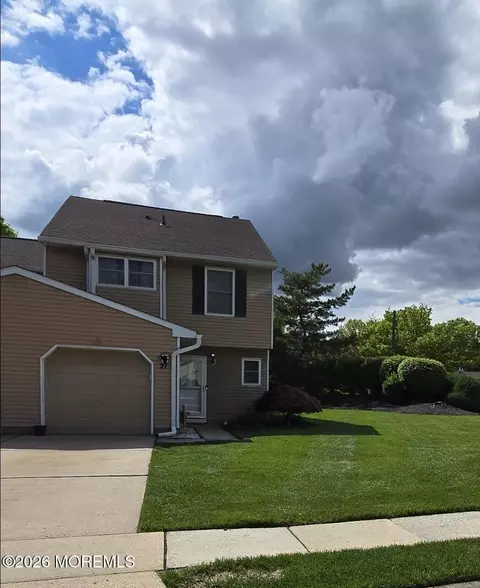 21 Pamlico Ct #246, Bordentown, NJ 08505