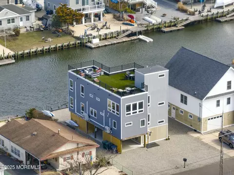 110 N Ensign Dr, Little Egg Harbor, NJ 08087