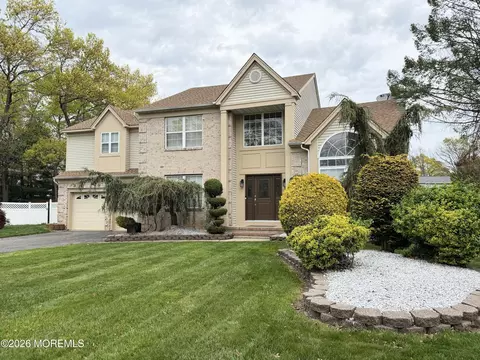 120 Old Orchard Rd, Toms River, NJ 08755