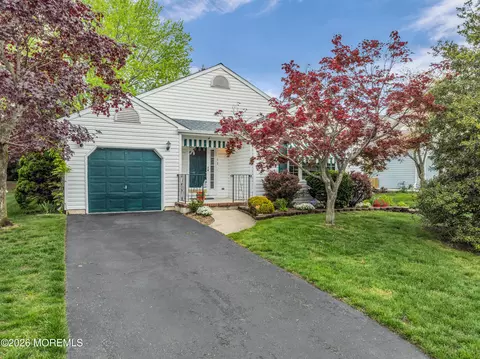4 Brant Dr, Brick, NJ 08724