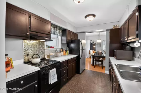 Kitchen - 9 Forrest Ave, Rumson, NJ 07760 photo 2 of 3