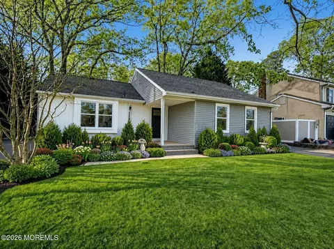 2365 Huckleberry Rd, Manchester, NJ 08759