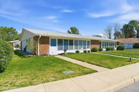 1018 Aberdeen Dr # A, Lakewood, NJ 08701
