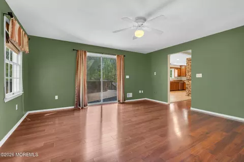 Living - 205 Frank Applegate Rd, Jackson, NJ 08527 photo 3 of 8