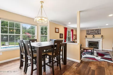 Dining - 3 Macintosh Ct, Jackson, NJ 08527 photo 3 of 3