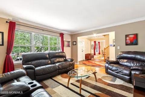 Entry Way - 3 Macintosh Ct, Jackson, NJ 08527 photo 3 of 3