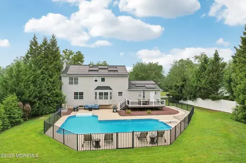 Exterior - 3 Macintosh Ct, Jackson, NJ 08527 photo 4 of 12