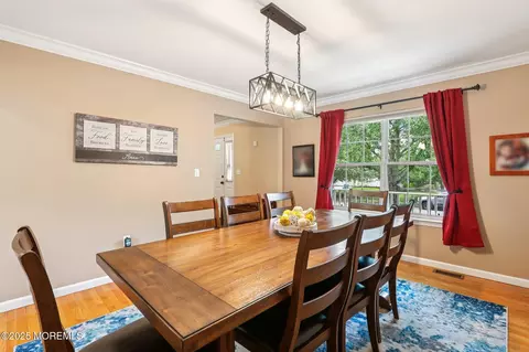 Dining - 3 Macintosh Ct, Jackson, NJ 08527 photo 2 of 3