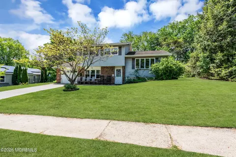 5 Hawaii Rd, Jackson, NJ 08527