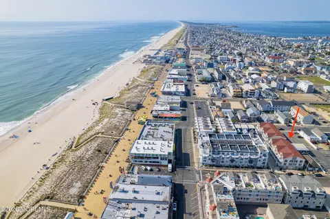 33 Sumner Ave #5B, Seaside Heights, NJ 08751