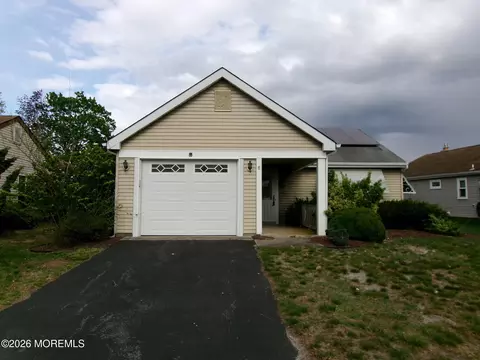 6 Harrow Pl, Manchester, NJ 08759