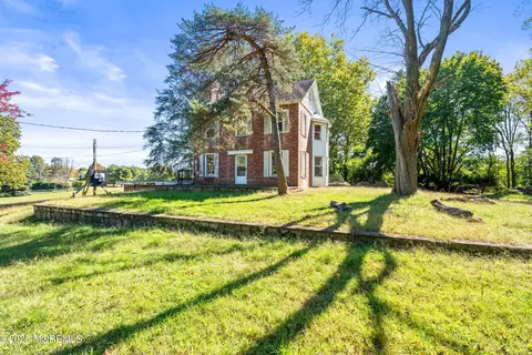 74 Reynolds Dr, Eatontown, NJ 07724