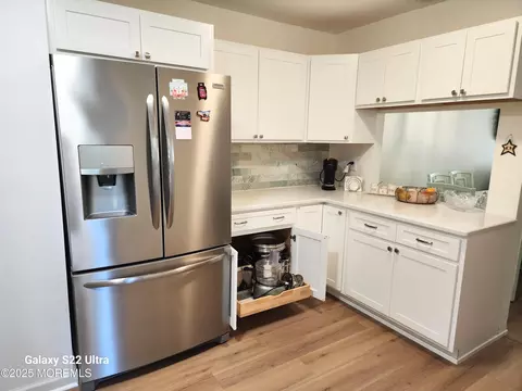3 Mallard St # B, Manchester, NJ 08759