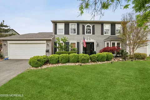 23 Cattail Dr, Howell, NJ 07731