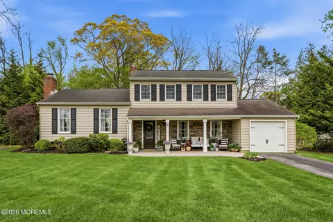 3 Claire Cir, Howell, NJ 07731