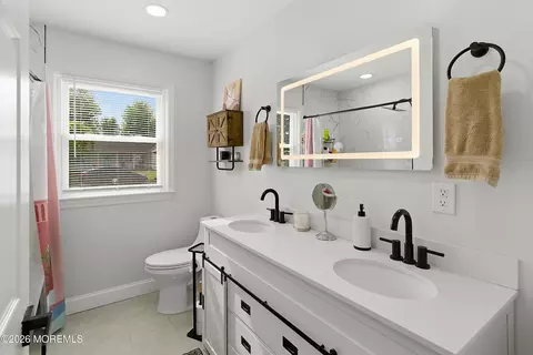 Bath - 307 5th St, Waretown, NJ 08758 photo 1 of 2