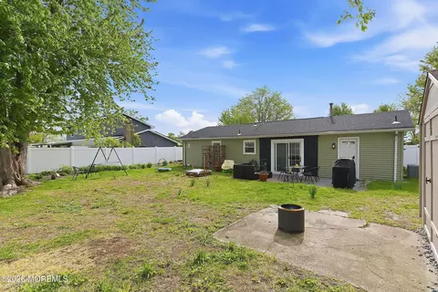Exterior - 307 5th St, Waretown, NJ 08758 photo 3 of 4