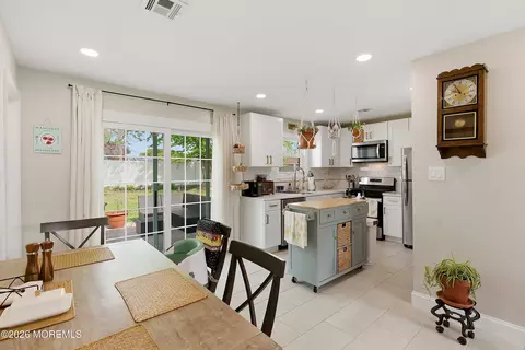 Kitchen - 307 5th St, Waretown, NJ 08758 photo 1 of 4