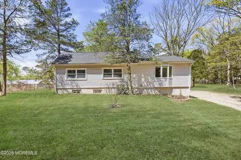 517 Newtons Corner Rd, Howell, NJ 07731