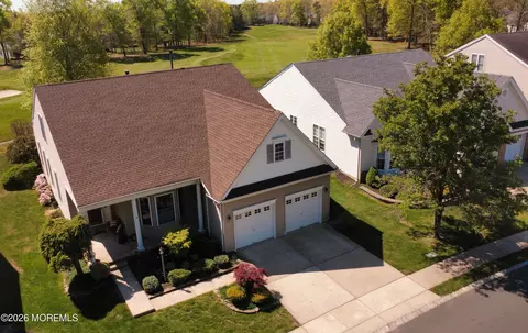 9 Winged Foot Rd, Jackson, NJ 08527