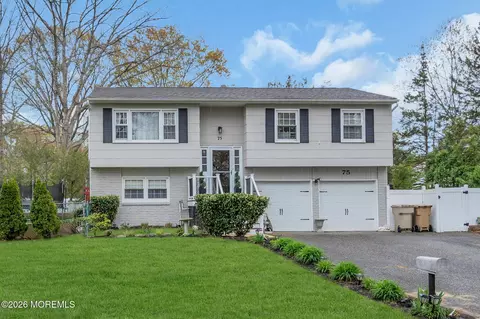 75 Bittern Ln, Bayville, NJ 08721
