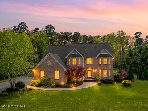 16 Conor Rd, Jackson, NJ 08527