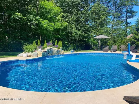 Exterior - 16 Conor Rd, Jackson, NJ 08527 photo 5 of 11