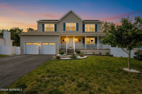 136 D St, Brick, NJ 08723