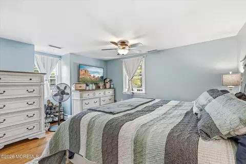Bedroom - 234 Spruce Ln, Forked River, NJ 08731 photo 6 of 8