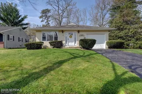 123 Columbine Cir, Toms River, NJ 08755