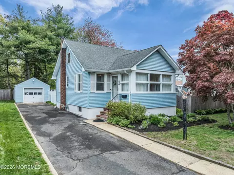 1 Tiensch Ave, Leonardo, NJ 07737