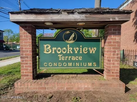 289 Main St #4D, Spotswood, NJ 08884