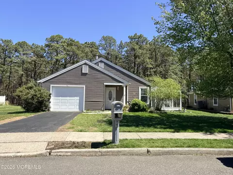 13 Abbey Ct, Forked River, NJ 08731