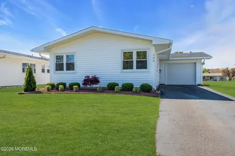 140 Clay Cir, Brick, NJ 08724