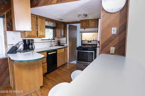 Kitchen - 28 Florence Ave, Leonardo, NJ 07737 photo 2 of 3