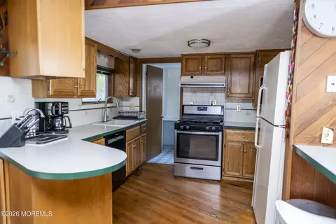 Kitchen - 28 Florence Ave, Leonardo, NJ 07737 photo 3 of 3
