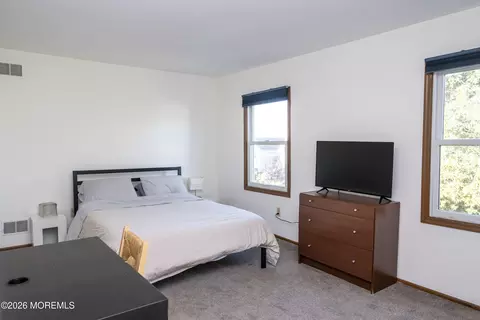Bedroom - 28 Florence Ave, Leonardo, NJ 07737 photo 3 of 6