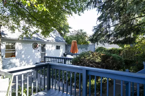 Exterior - 28 Florence Ave, Leonardo, NJ 07737 photo 4 of 9