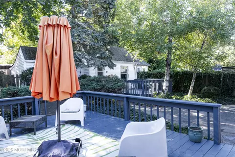 Exterior - 28 Florence Ave, Leonardo, NJ 07737 photo 6 of 9