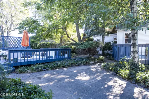 Exterior - 28 Florence Ave, Leonardo, NJ 07737 photo 5 of 9