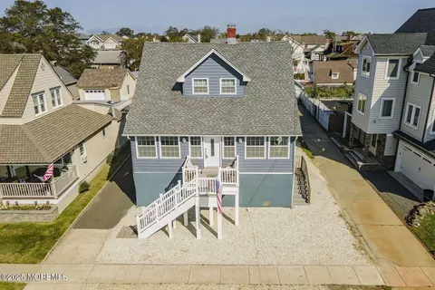 109 Arnold Ave, Point Pleasant Beach, NJ 08742