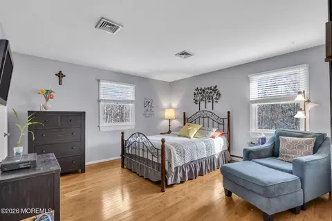 Bedroom - 301 Clearstream Rd, Jackson, NJ 08527 photo 1 of 4