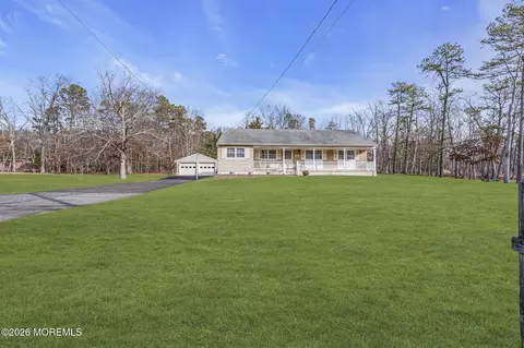 Exterior - 307 Clearstream Rd, Jackson, NJ 08527 photo 1 of 6